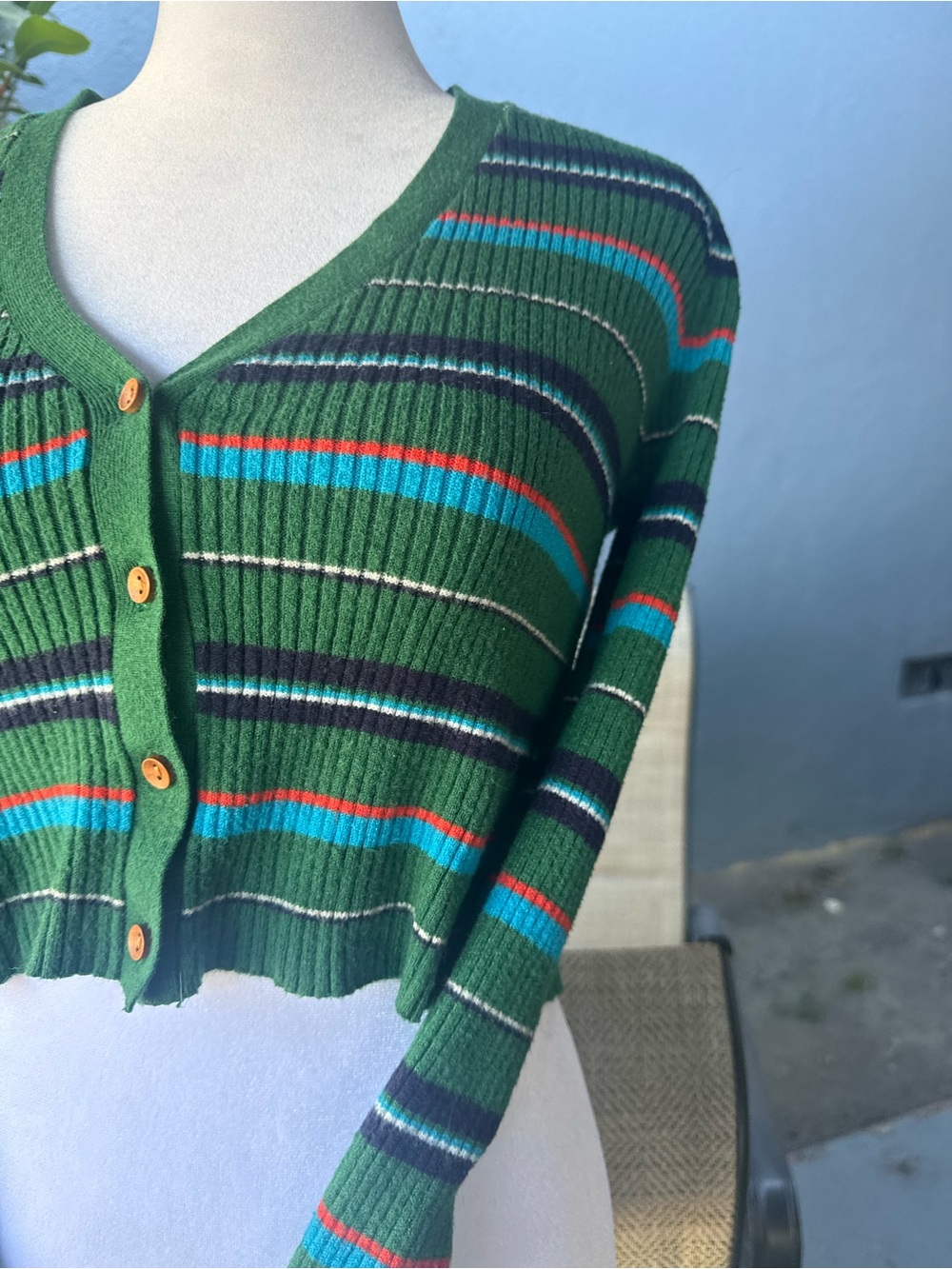 Timing Green Striped Cropped V-Neck Cardigan - Picture 5 of 6